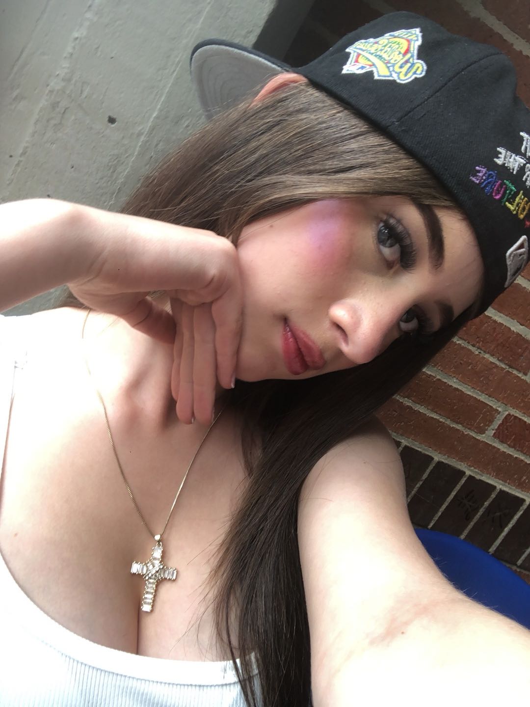 Nihajara from Colombia on Mixu video chat